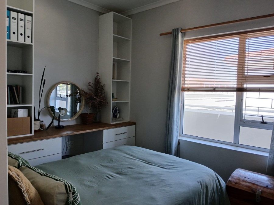 2 Bedroom Property for Sale in Okennedyville Western Cape